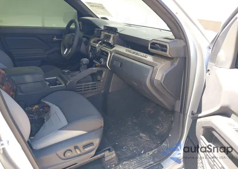 2024 Toyota Tacoma Trd Sport 4Wd z USA, uszkodzony, nr VIN 3TMLB5JN7RM014602